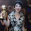Julie Estelle Raih Penghargaan Pemeran Wanita Utama Terfavorit