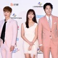 Leeteuk Super Junior, Kim So Hyun dan Hong Jong Hyun di Red Carpet Dream Concert 2016