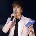 Leeteuk Super Junior Saat Jadi MC di Dream Concert 2016