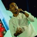 Penampilan JFlow di Aksi Sosial 'BerSHOEkur'