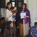 Bimbim Slank Gelar Acara Tedhak Siten Anak Bungsunya