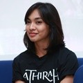 Tika Bravani Hadiri Konferensi Pers Film 'Athirah'