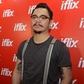 Derby Romero di Peluncuran Fitur Baru iFlix