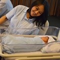 Chua Kotak dan Firmansyah Dikaruniai Anak Laki-Laki