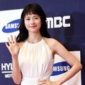 Jung So Min Hadir di APAN Star Awards 2016