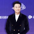 Lee Seo Jin Hadir di tvN10 Awards 2016
