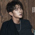 Gaya Menggoda Lee Jun Ki di Harper's Bazaar Tiongkok Edisi November 2016
