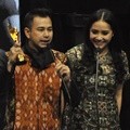 Raffi Ahmad Bawa Pulang Trofi Presenter Program Hiburan Terfavorit