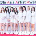 Twice di Red Carpet Asia Artist Awards 2016