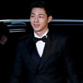 Ji Soo di Red Carpet Blue Dragon Awards 2016