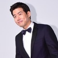 Lee Sang Yoon di Red Carpet Blue Dragon Awards 2016