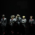 EXO Tampil Spektakuler Nyanyikan Lagu 'Transformers'
