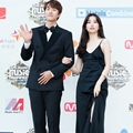 Gong Myung dan Park Ha Sun di Red Carpet MAMA 2016