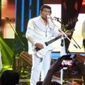 Rhoma Irama Bawakan Lagu '250 Juta Penduduk Indonesia'