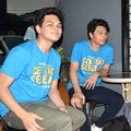 The Overtunes di Konferensi Pers Rilis Trailer Film 'Cek Toko Sebelah'