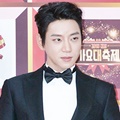 Hwang Chi Yeul di Red Carpet KBS Gayo Daechukje 2016
