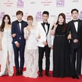 3 Pasangan 'We Got Married' Tampil Serasi di Red Carpet MBC Entertainment Awards 2016
