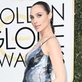 Gal Gadot dengan Gaun Sequin dari Muglers