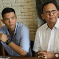 Roy Marten Saat Menggelar Jumpa Pers di Koi Restaurant, Mahakam, Jakarta Selatan