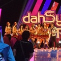 JKT48 Bacakan Nominasi Kategori Artis Cilik Terdahsyat