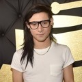 Skrillex di Red Carpet Grammy Awards 2017