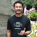 Rio Dewanto Hadiri Peresmian Gerai Filosofi Kopi