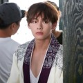 V Bangtan Boys Kepanasan Saat Syuting Drama 'Hawarang'