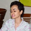 Julia Perez Dirawat di RSCM, Jakarta