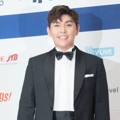Han Dong Geun di Red Carpet Gaon K-Pop Chart Awards 2017