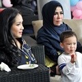 Nagita Slavina Bersama Mama Amy dan Rafathar