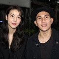 Velove Vexia dan Vino Bastian di Konferensi Pers Film 'Chrisye'