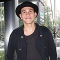 Vino Bastian di Konferensi Pers Film 'Chrisye'