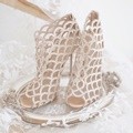 Sepatu yang Dikenakan Tiffany Soetanto Saat Menikah Bersama Chef Arnold