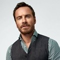 Michael Fassbender di Majalah Esquire Edisi Desember 2016/Januari 2017
