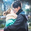Kemesraan Nam Joo Hyuk dan Lee Sung Kyung Tak Hanya di Drama Namun Sekarang Mereka Resmi Sebagai Sepasang Kekasih