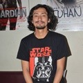 Revaldo Hadiri Konferensi Pers Film 'Ngawur'