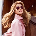 Rosie Huntington-Whiteley di Majalah InStyle US Edisi Februari 2017