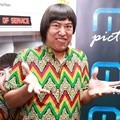Pandji Pragiwaksono di Konferensi Pers Film 'Insya Allah Sah'