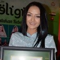 Siti Badriah Rilis Album Kompilasi 'Salam Religi'