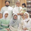 Raisa Berfoto Bersama Keluarga Besar di Hari Lebaran
