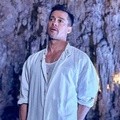 Brad Pitt di Majalah GQ Style Edisi Summer 2017