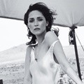 Rose Byrne di Majalah InStyle Edisi Agustus 2017
