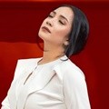 Nagita Slavina juga ikut memeriahkan HUT RI ke-72. Istri Raffi Ahmad itu bahkan disebut bak bidadari tanpa sayap di foto ini.