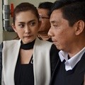 Nafa Urbach Didampingi Pengacara Sandy Arifin