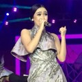 Cita Citata tak bosan memberikan penampilan dalam acara puncak HUT MNCTV ke-26.