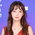 Song Ha Yoon di Red Carpet Seoul Awards 2017