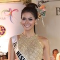 Bunga Jelitha Ibrani di Konferensi Pers Keberangkatan Menuju Miss Universe 2017
