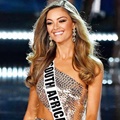 Kontestan asal Afrika Selatan, Demi-Leigh Nel-Peters berhasil menjadi Miss Universe 2017.