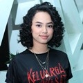 Wizzy di Konferensi Pers Film 'Keluarga Tak Kasat Mata'
