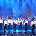 Seventeen tampil spesial membawakan  'Don't Wanna Cry' bersama orkestra di KBS Gayo Daechukje 2017.